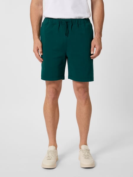 Herrenshorts Heavy Jersey Flaschengrün, Tragebild
