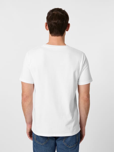 Men's T-shirt Heavy Jersey White, presented on a model