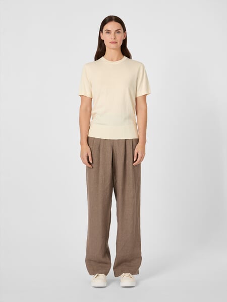 Damen-Strickshirt Cremeweiß, Tragebild