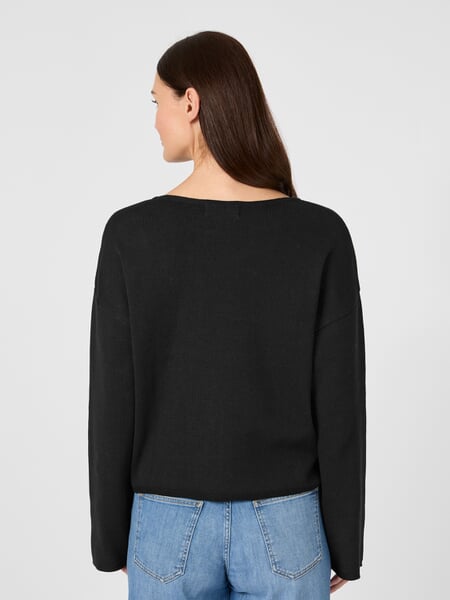 Pull-over en maille pour femme, en coton Noir, présenté sur un modèle