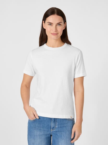 Dame-T-shirt TEE03 Hvid, præsenteret på en model