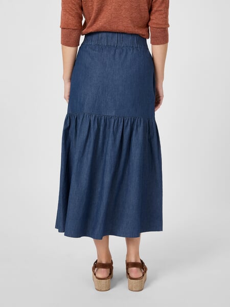 Ladies skirt cotton Denimblue, presented on a model