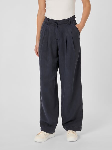 Damen-Bundfaltenhose Lyocell Dunkelblau, Tragebild