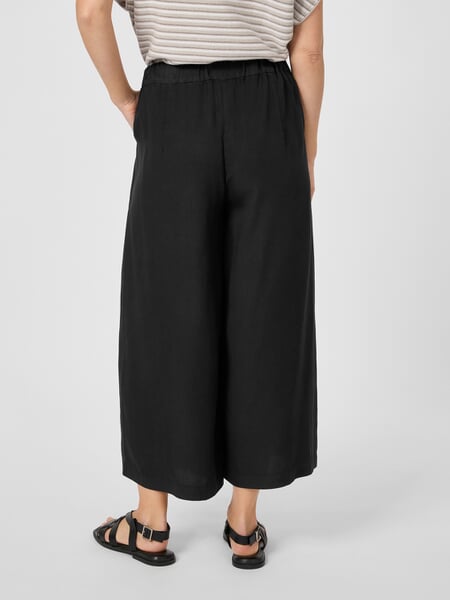 Damenhose Lyocell Schwarz, Tragebild