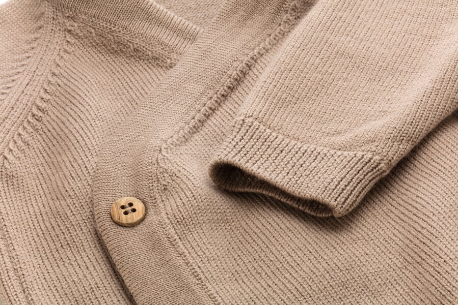 Baby-Wickeljacke Merinowolle Cappuccino, Detailsicht