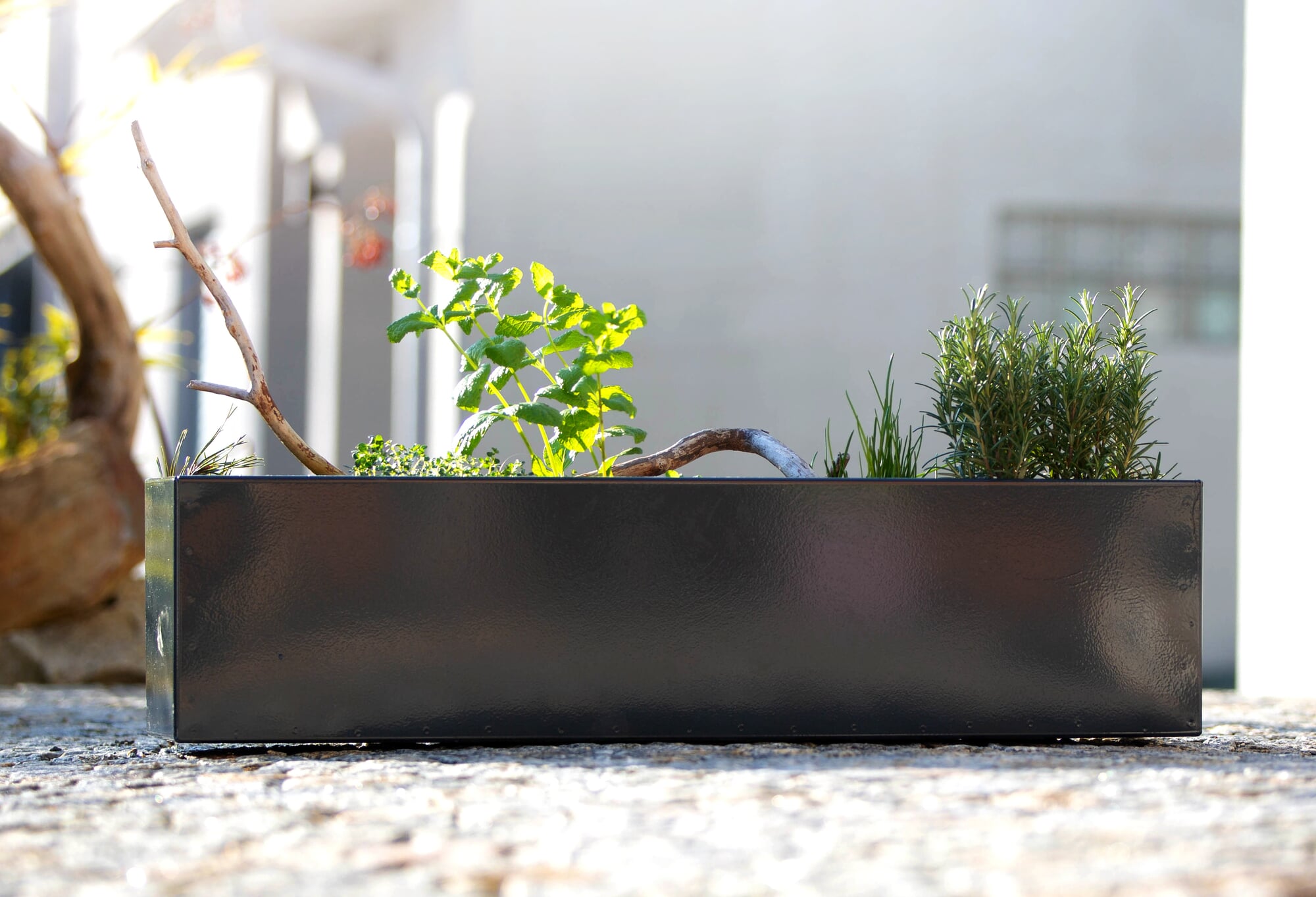 wieviel liter erde in 60 cm blumenkasten Berechnen Sie, wie viel Erde Sie für Ihren Pflanzkasten benötigen – Der  Stahlgarten