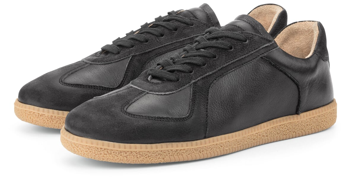 Herrensneaker Nubukleder Schwarz