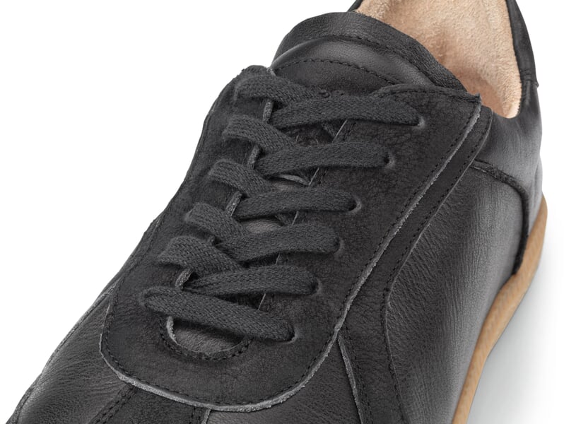 Herrensneaker Nubukleder Schwarz, Detailsicht