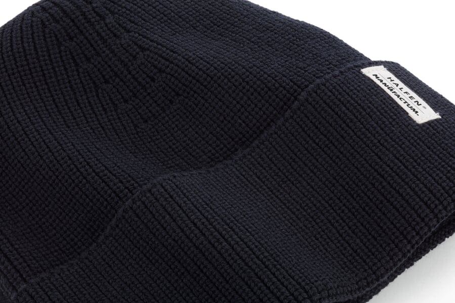 Strickmütze Merinowolle Dunkelblau, Detailsicht