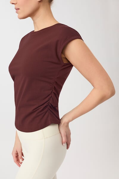 Sports shirt with side gathers Dark Red