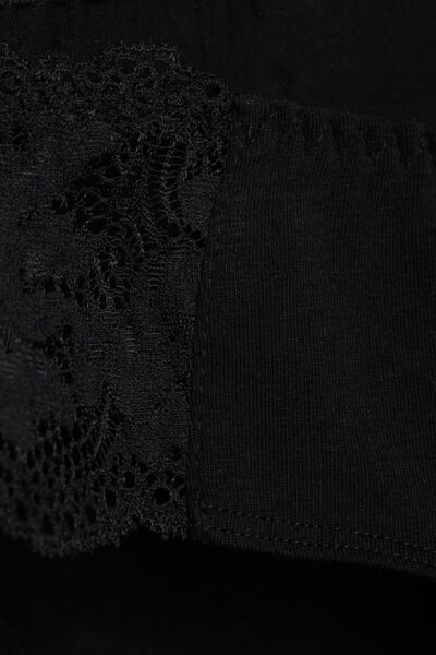 Slip da donna in pizzo Nero, Fertigungssprozess