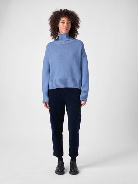 Damenpullover Oversized Hellblau, Tragebild