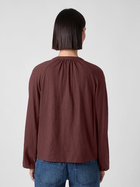 Damen-Blusenshirt Braun, Tragebild