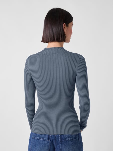 Damen-Strickshirt Graublau, Tragebild