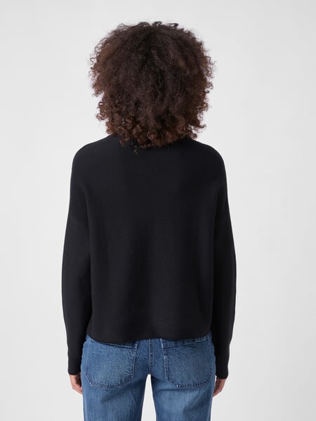 Damen-Strickpullover Schwarz, Tragebild