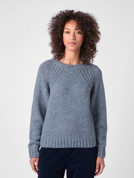 Damen-Strickpullover Hellblau, Tragebild