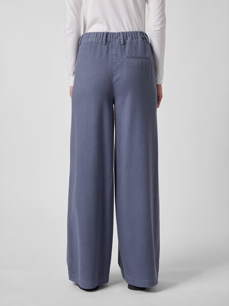 Pantalones de mujer con pliegues de Lyocell Azul grisáceo, Tragebild
