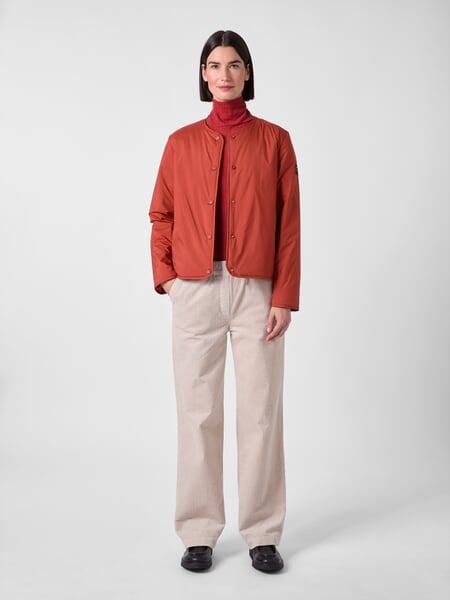 Damen-Kurzjacke wattiert Orange, Tragebild