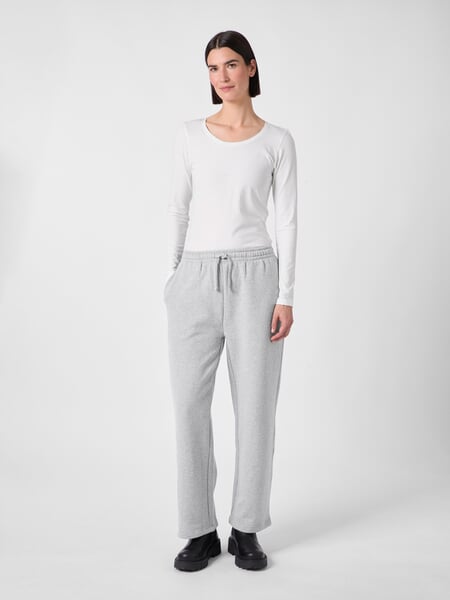 Damen-Sweatpants meliert Hellgrau, Tragebild