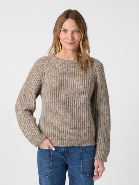 Women’s Alpaca-Cotton Sweater Natural, presented on a model