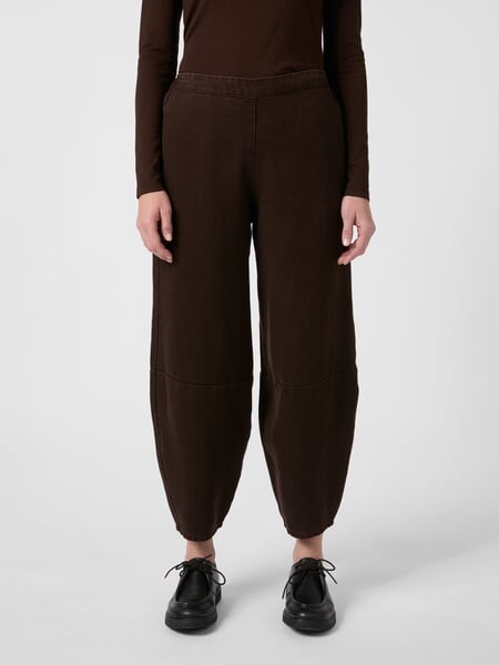 Damen-Stoffhose Lyocell Braun, Tragebild