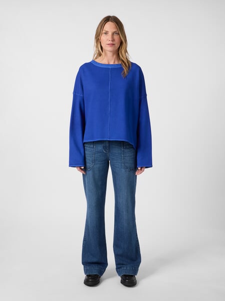 Damenpullover Royalblau, Tragebild
