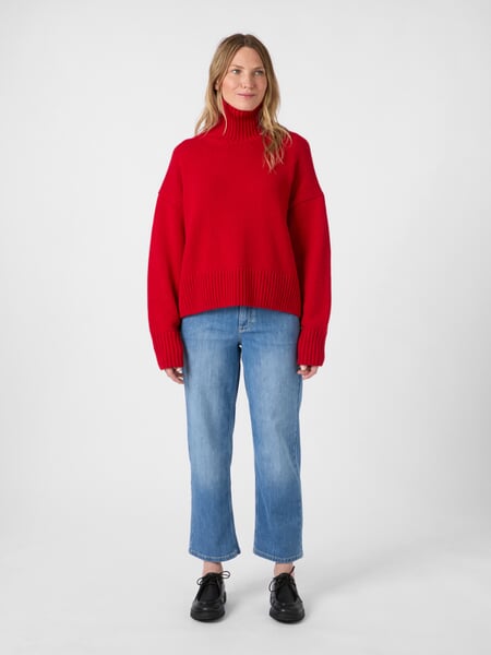 Women’s Oversized Sweaters Red, presented on a model