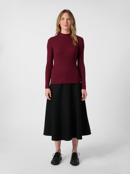Damen-Strickshirt Weinrot, Tragebild