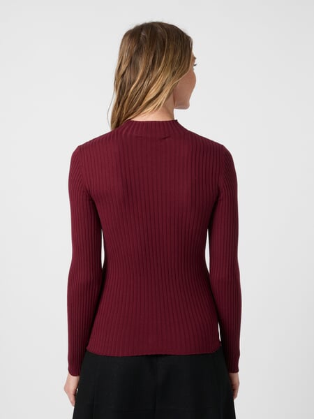 Damen-Strickshirt Weinrot, Tragebild