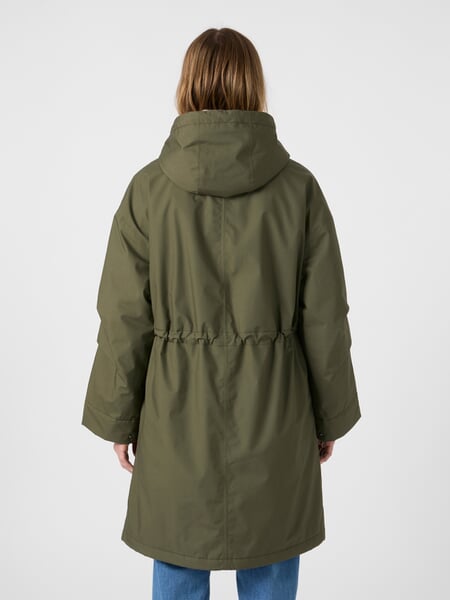 Damenparka mit Teddyplüsch Oliv, Tragebild
