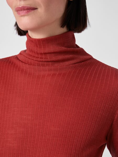Damen-Rollkragenshirt Merinowolle Rostrot, Tragebild