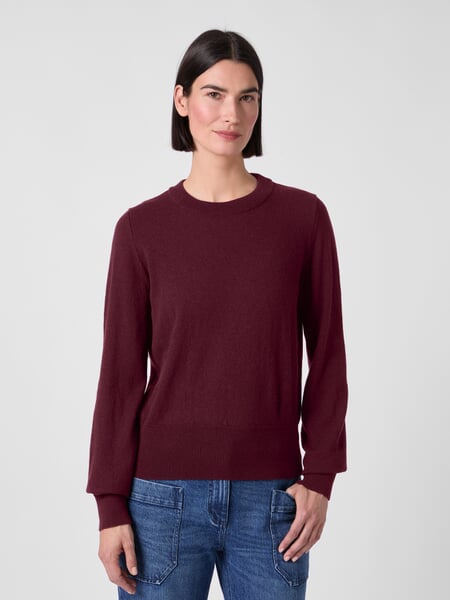 Women's Knit Sweaters Wine red, presented on a model