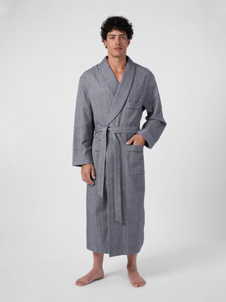 Mansion coat flannel Anthracite, presented on a model