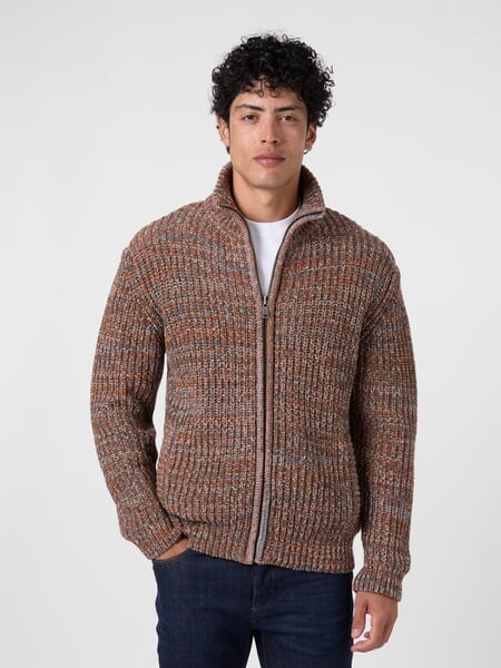 Herren-Strickjacke Rostmelange, Tragebild