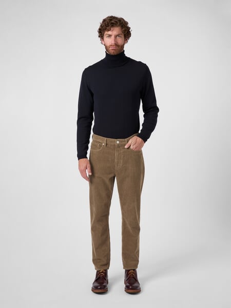 Herren-Cordhose Cognac, Tragebild