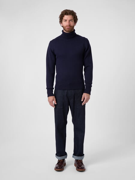 Herren-Rollkragenpullover 1923 Navy, Tragebild