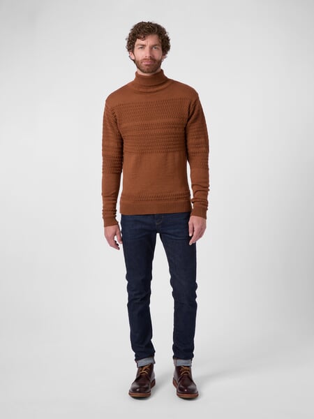 Herren-Rollkragenpullover Wolle Rostbraun, Tragebild