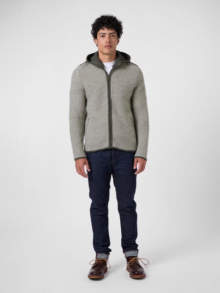 Herren-Strickjacke mit Kapuze Grau, Tragebild