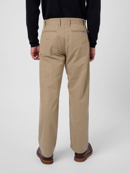 Herren-Chinopants Beige, Tragebild
