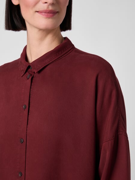 Damenbluse Weinrot, Detailsicht