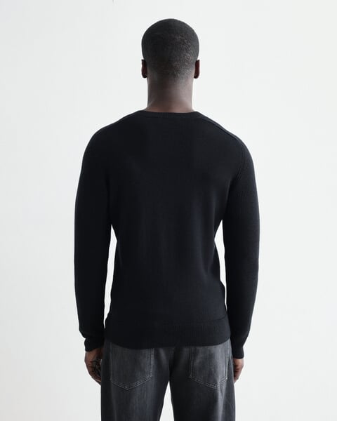Herren-Raglanpullover Schwarz, Fertigungssprozess