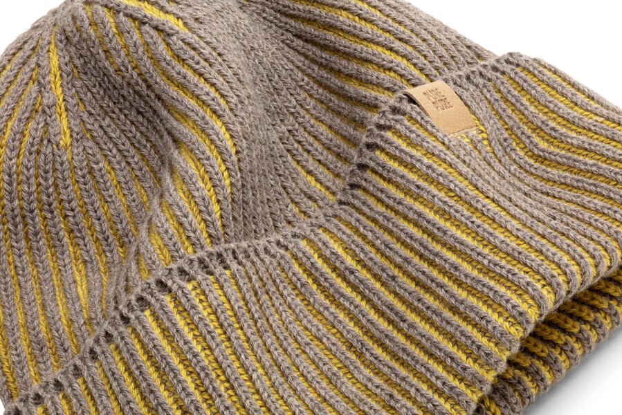 Cappellino per bambini a maglia a coste bicolore Caramel, Detailsicht