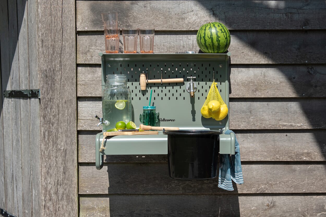 Open-air kitchen