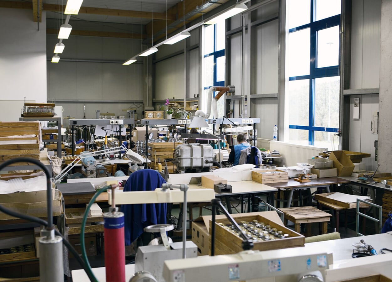 Production hall for fine appliances Fischer