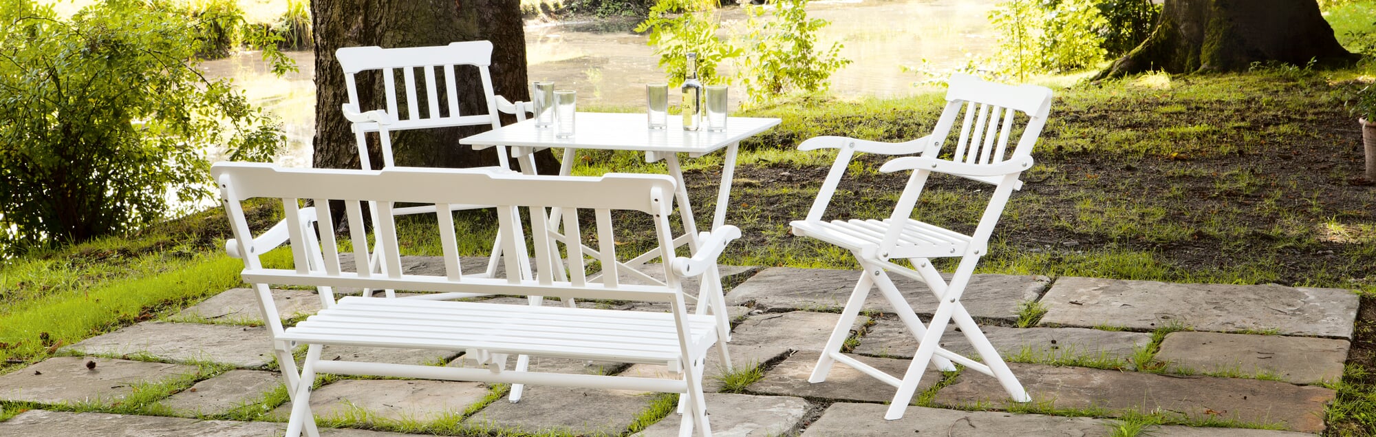 Gartenmöbel aus Holz pflegen | Manufactum Gartenjahr