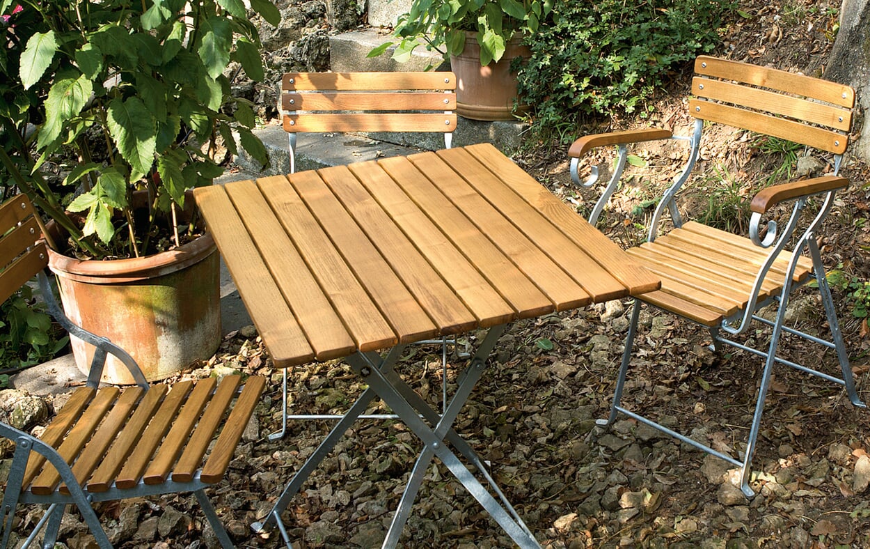 Elephant beer garden furniture