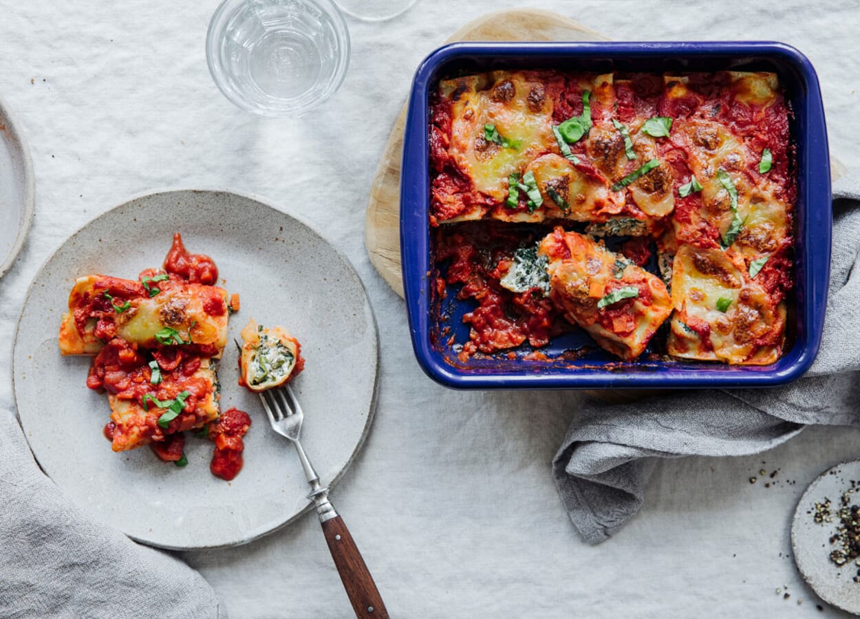 Cannelloni with wild garlic goat cheese filling