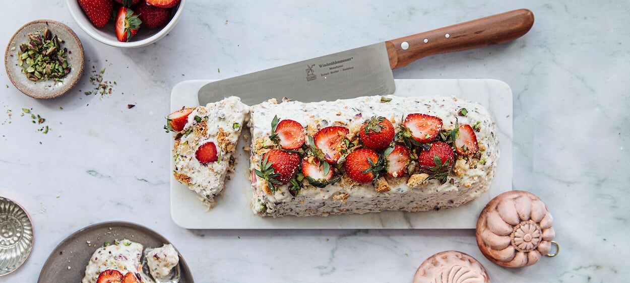 Strawberry parfait with cantuccini