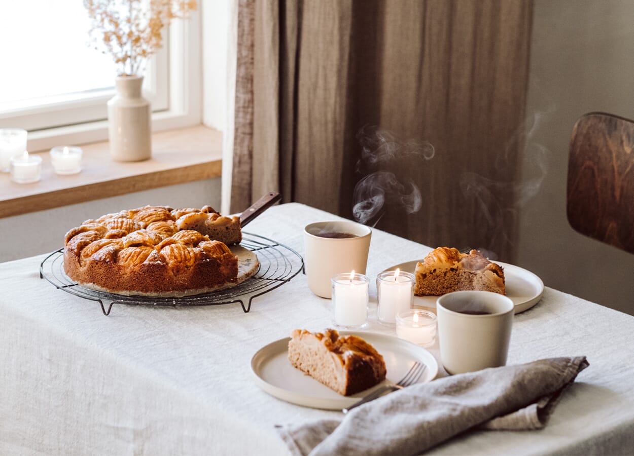 Sunken apple pie