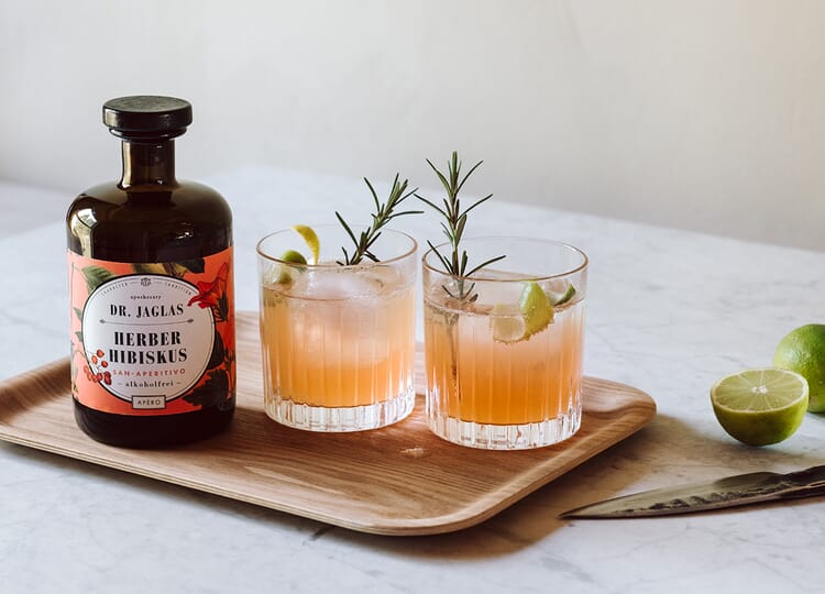 Alkoholfreier Cocktail Hibiskus-Spritz